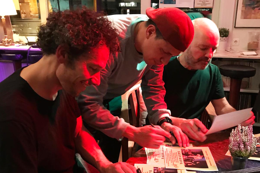 saxyarpa, Club-Konzert, Location25 - Autogrammstunde nach dem Konzert.
